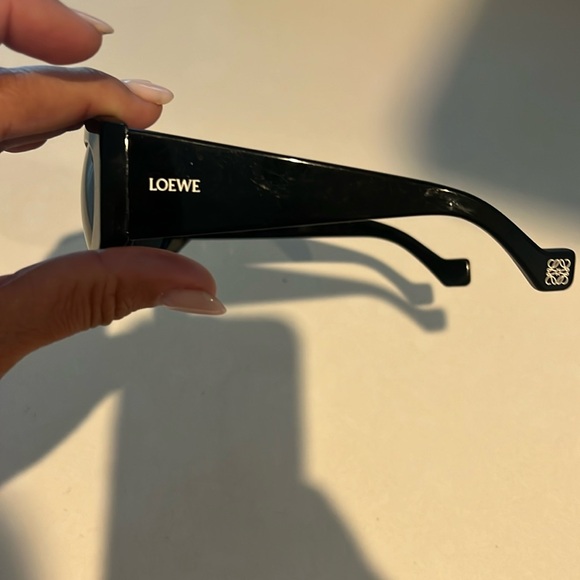 Sunglasses - Picture 1 of 3